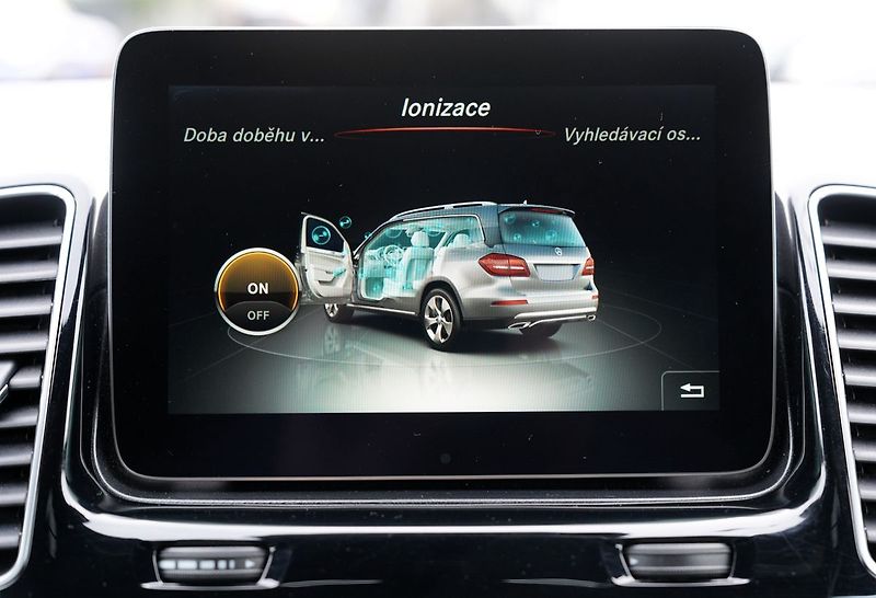 Mercedes-Benz GLS 350d 4Matic, ČR, 7 míst - fotka 48 z 50