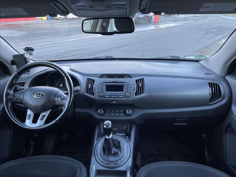 Kia Sportage 2,0 CRDi*100kW*161. tis. km* - fotka 23 z 37