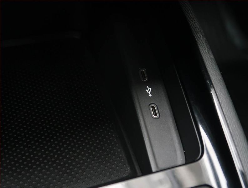 Škoda Scala (2019) Style 1.6 TDI, Serv.kniha - fotka 21 z 23