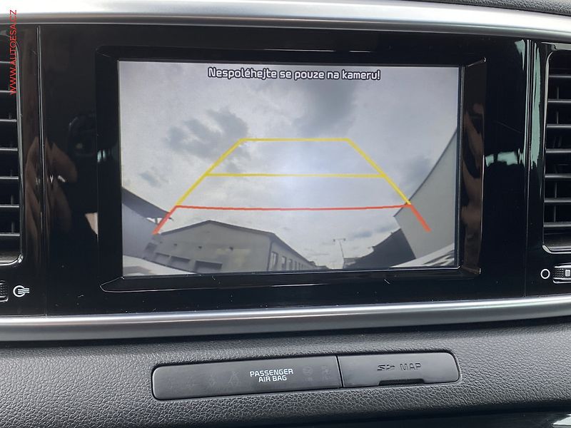 Kia Sportage (2019) 1.6 T-GDi, 2.maj,ČR, AC - fotka 16 z 17