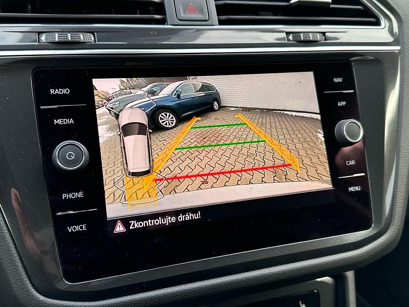 Volkswagen Tiguan Allspace Elegance 2.0 TDI 110 - fotka 18 z 25
