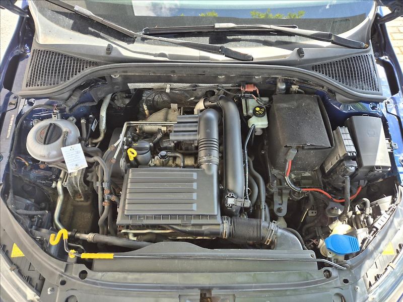 Škoda Octavia 1,2 TSI III Combi Klima Tempom - fotka 27 z 28