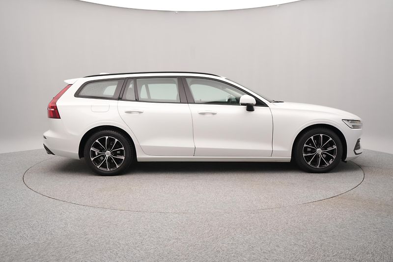 Volvo V60 D3 MOMENTUM  AUT CZ 1.maj - fotka 10 z 34