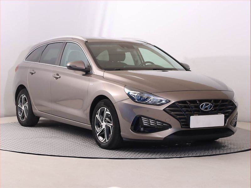 Hyundai i30 (2023) 1.5 T-GDI MHEV, Automat - fotografie inzerátu