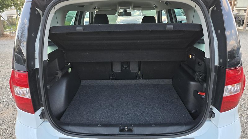 Škoda Yeti 2.0TDI ELEGANCE 4x4*ZADÁNO* - fotka 13 z 41