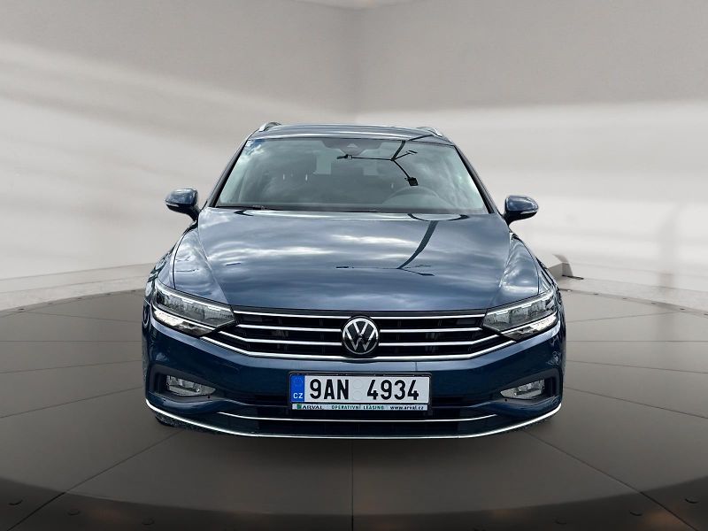 Volkswagen Passat Variant (2022) ELEGANCE 2.0TDI 110kW DSG CZ  - fotka 2 z 11