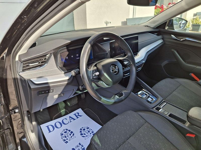 Škoda Octavia (2023) 1.0 E-TSI Business Plus ZÁRUKA - fotka 15 z 38