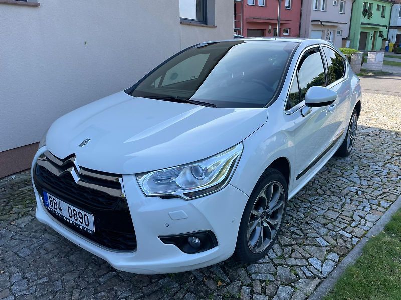 Citroën DS4 (2012) - fotka 1 z 14