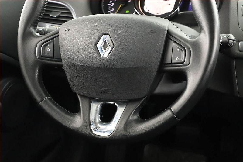 Renault Mégane (2014) Limited 1.2 TCe, ČR,1.maj - fotka 8 z 14
