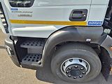 Iveco Eurocargo 140E25 KONTEJNER TAŽNÁ VERZE - náhled 8