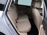 Volkswagen Passat 2,0 TDI 103kW DSG Xenon Navi - náhled 13