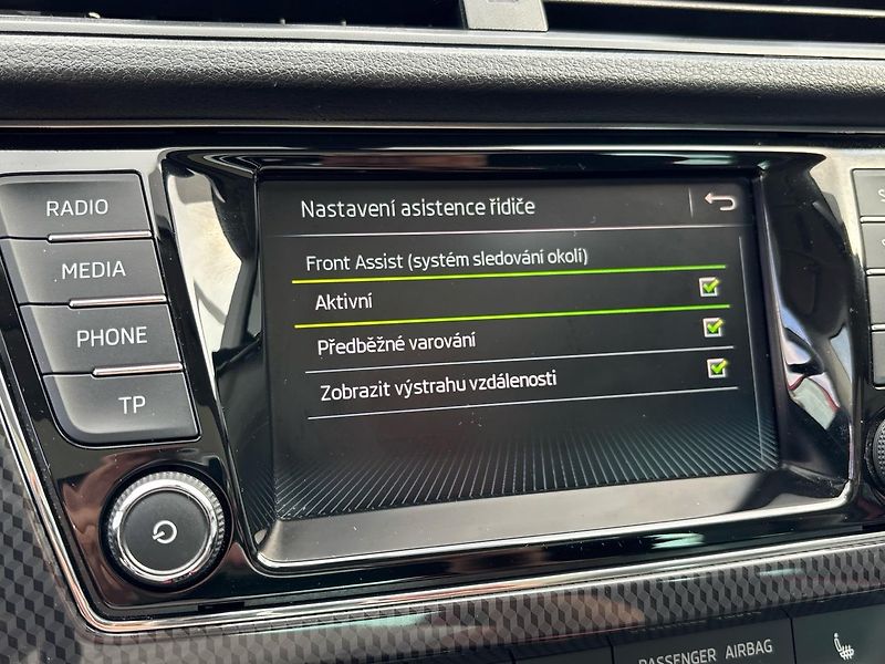 Škoda Fabia Monte Carlo - fotka 25 z 28