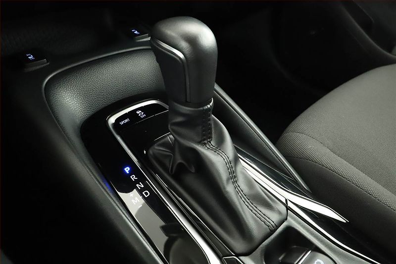 Toyota Corolla (2023) Comfort 1.5 VVT-i - fotka 10 z 17