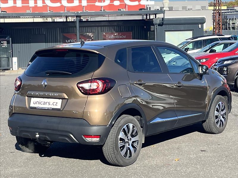 Renault Captur 1,2 TCe  Life - fotka 5 z 19