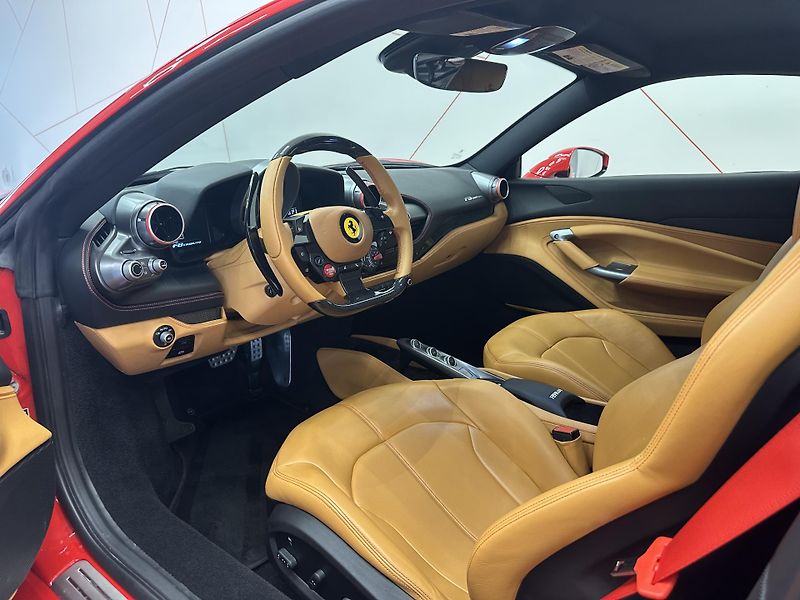 Ferrari F8 (2020) Tributo*360*LIFT*QUIO*TOP SPEC - fotka 8 z 13