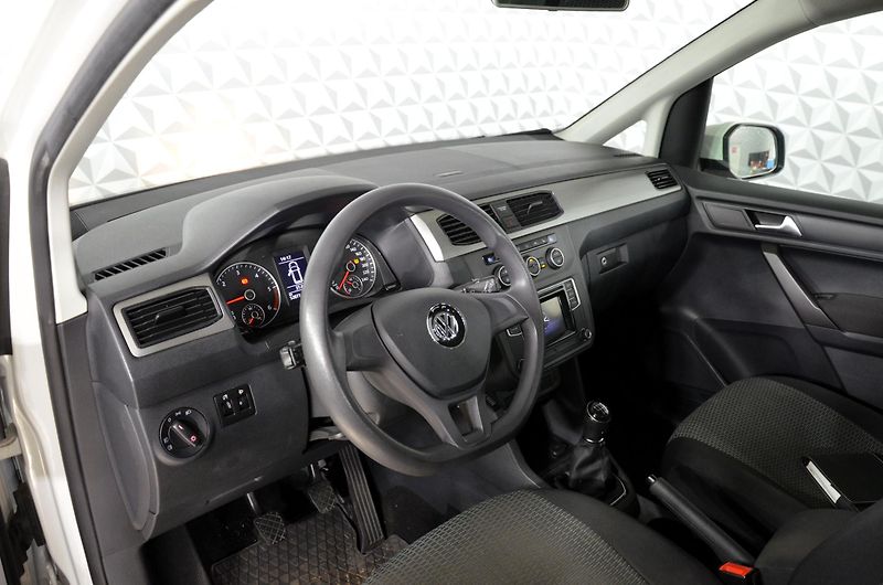 Volkswagen Caddy (2019) 2.0TDi 90kW 4X4 TRENDLINE - fotka 9 z 17