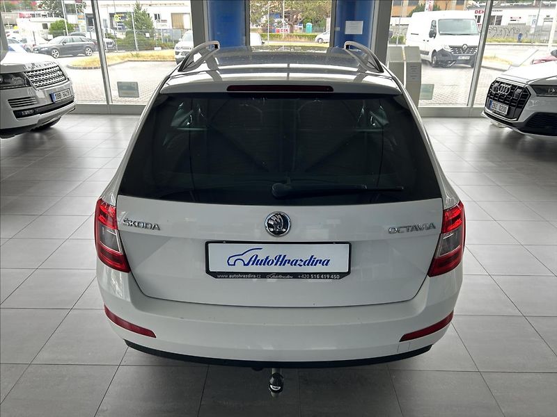 Škoda Octavia 1,6   TDI 77kW,TAŽNÉ,SERVISKA - fotka 5 z 23