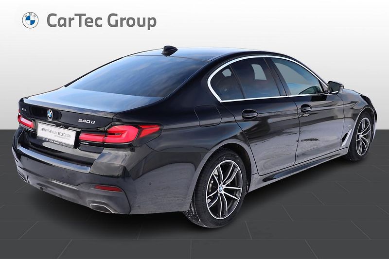 BMW Řada 5 540d xDrive - fotka 5 z 16