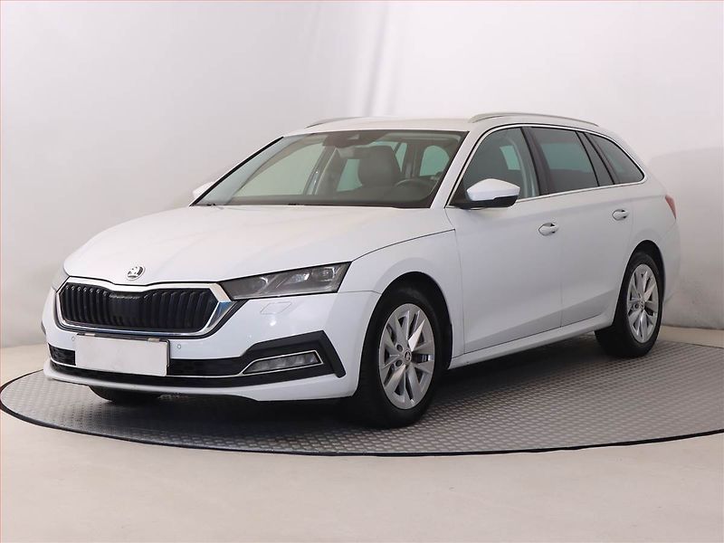 Škoda Octavia (2020) 2.0 TDI, Automat, Kůže, Navi - fotka 2 z 27