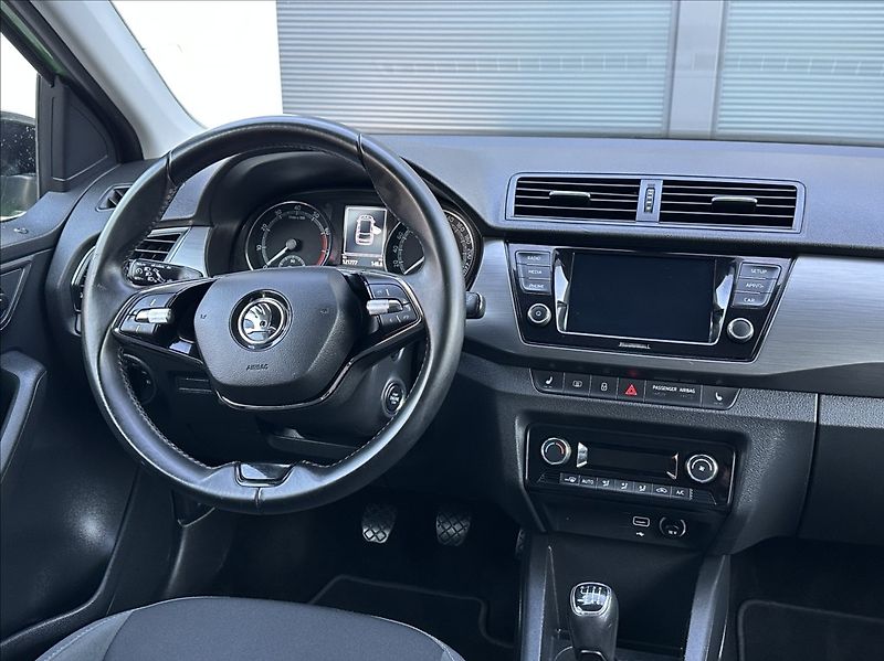 Škoda Fabia 1,0 TSI 110PS  Style Plus - fotka 23 z 53