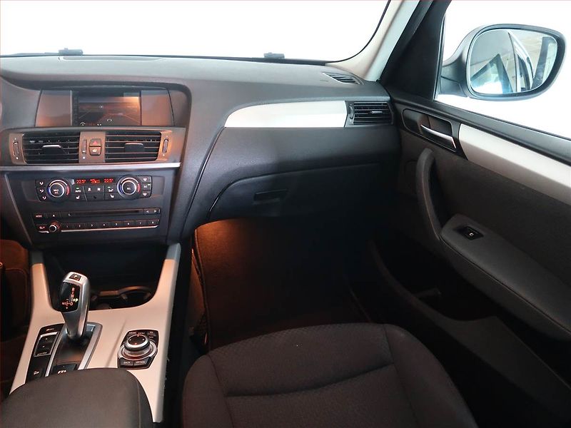 BMW X3 (2013) xDrive20d, 4X4, Automat - fotka 7 z 15