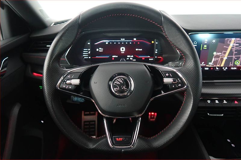 Škoda Octavia (2021) RS 2.0 TSI, ČR,1.maj, Kůže - fotka 15 z 17