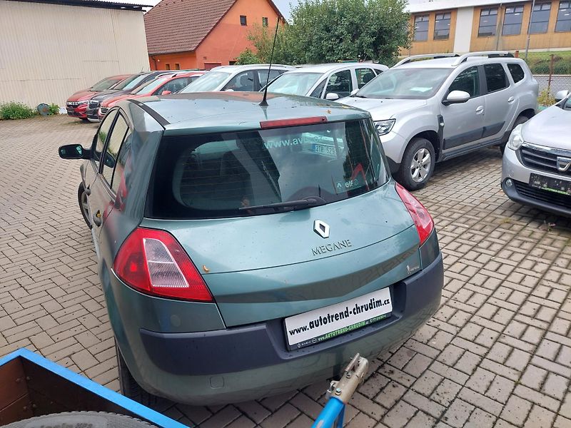 Renault Mégane (2005) II. 1.4i-16v - fotka 6 z 22