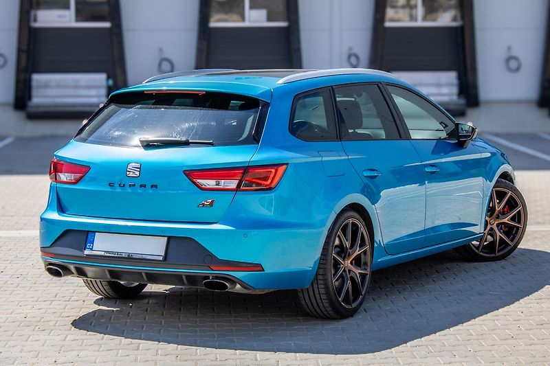 Seat Leon Cupra ST 2016 - fotka 4 z 40