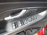 Hyundai i30 FASTBACK, 1.4 GDi TURBO, AUT - náhled 18