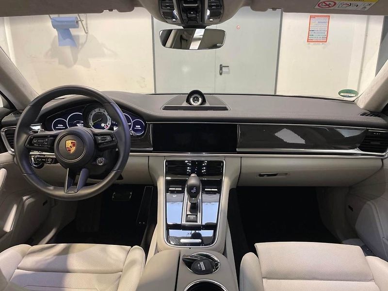 Porsche Panamera Turbo S E-Hybrid Sport Turismo - fotka 5 z 16