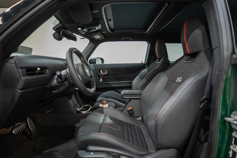 Mini Cooper JCW 2.0 170 kW - fotka 8 z 30