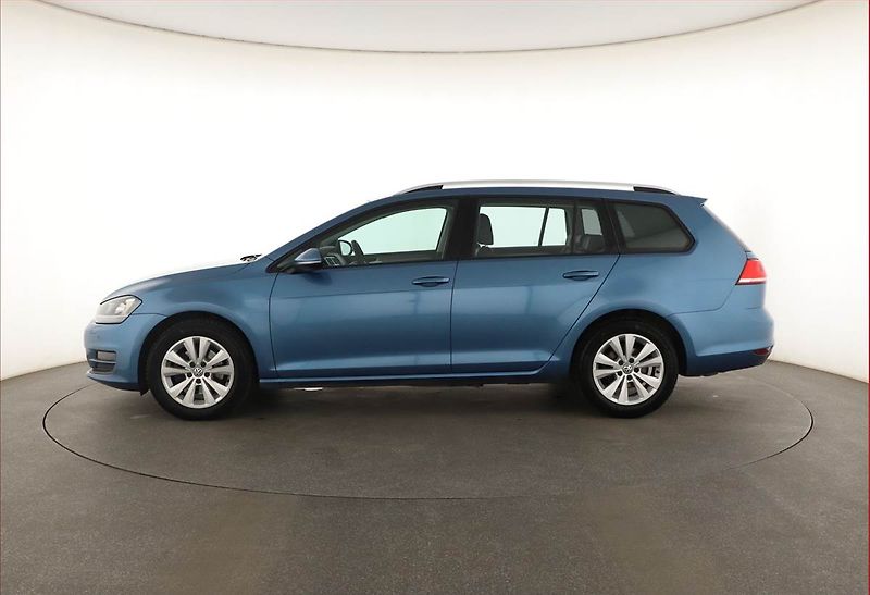 Volkswagen Golf (2016) 1.4 TSI, Automat, ČR,1.maj - fotka 3 z 16