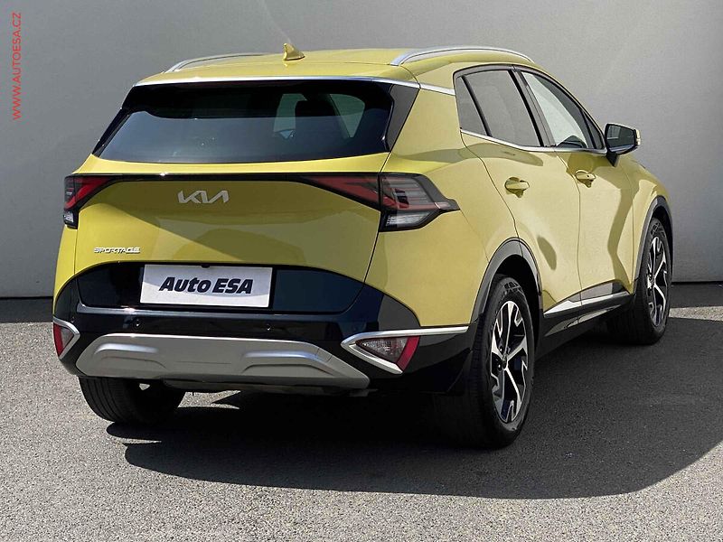 Kia Sportage (2023) 1.6 T-GDi 4x4, 1.maj,ČR, TOP - fotka 4 z 22