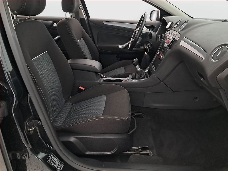 Ford Mondeo (2010) 2.0 TDCi, Serv.kniha, po STK - fotka 9 z 18