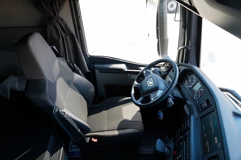 MAN TGX (2025) 26.520 6x2 shrnovačka EURO 6 - fotka 15 z 19