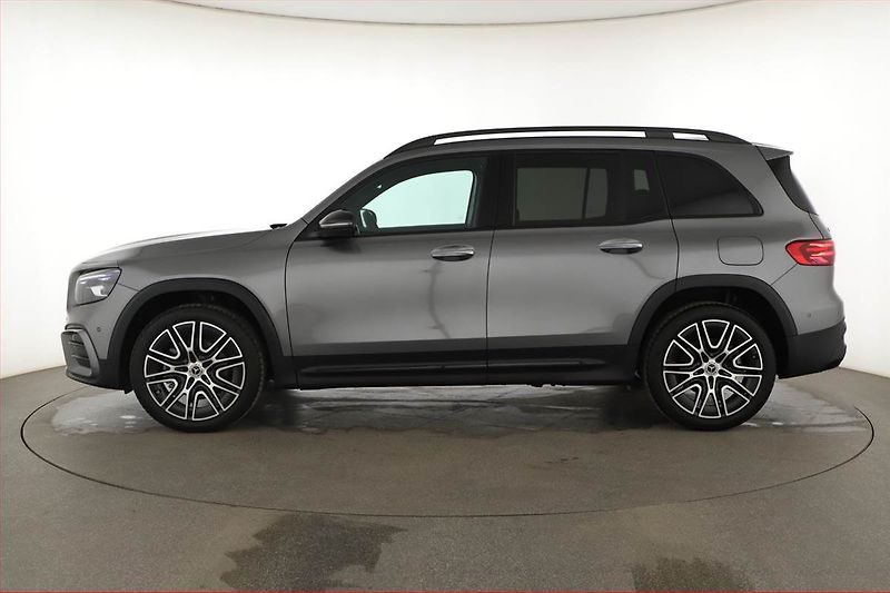 Mercedes-Benz GLB (2026) 200 d, AMG Line, Navigavce - fotka 3 z 29