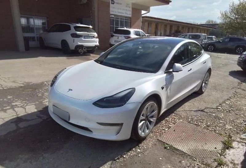 Tesla Model 3 (2021) Long Range AWD | Refresh - fotka 2 z 6