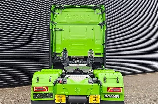 Scania (2023) S770V8 6x4 tahač EURO 6 - fotka 4 z 26