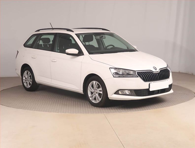 Škoda Fabia (2021) Ambition 1.0 TSI, ČR,1.maj - fotografie inzerátu