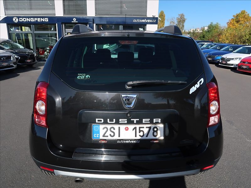Dacia Duster 1,6 i,16V,77kW,1majČR,4x4 - fotka 7 z 22