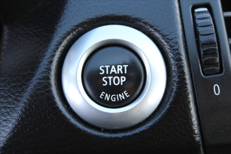 BMW Řada 1 2,0 118d  KLIMATIZACE - fotka 14 z 28