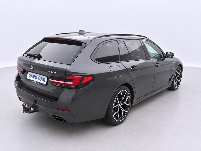 BMW Řada 5 3,0 540i 245kW xDrive DPH - fotka 7 z 34