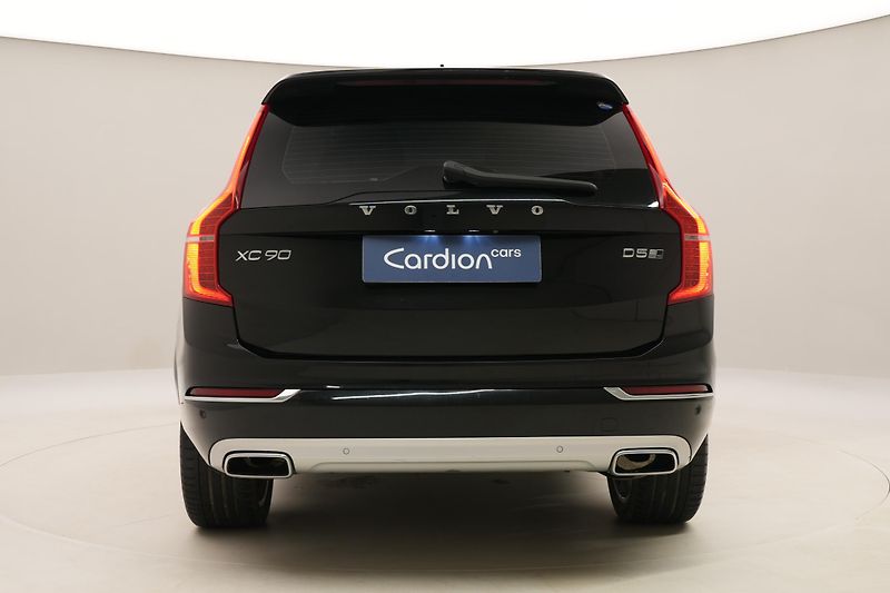 Volvo XC90 D5 AWD INSCRIPTION REZERVACE - fotka 11 z 49