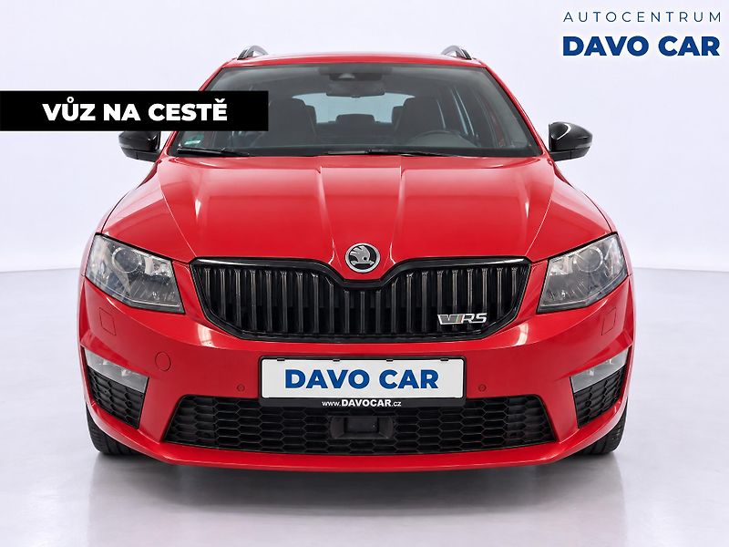 Škoda Octavia 2,0 TDI RS DSG Challenge 1.Maj - fotka 4 z 12