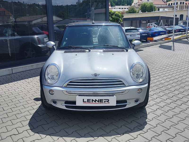 Mini Cooper 1.6 /66kW ONE Cabrio - fotka 3 z 29