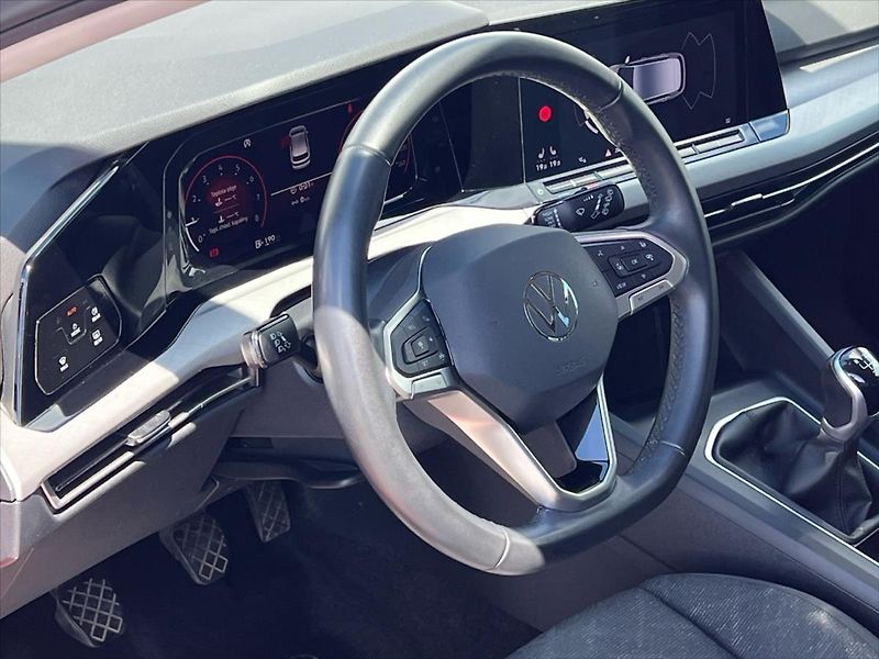 Volkswagen Golf 1,5 TSi 110 kW LIFE  8 - fotka 6 z 24