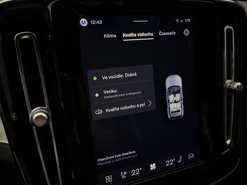 Volvo XC40 B3 DARK PLUS CZ REZERVACE - fotka 43 z 48