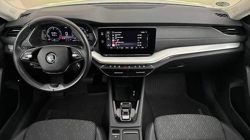 Škoda Octavia 1.4 TSI iV DSG Style - fotka 8 z 26