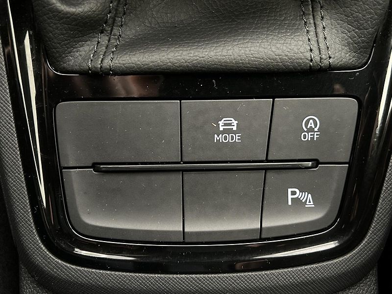 Škoda Kamiq 1.5 TSI Monte Carlo - fotka 17 z 29