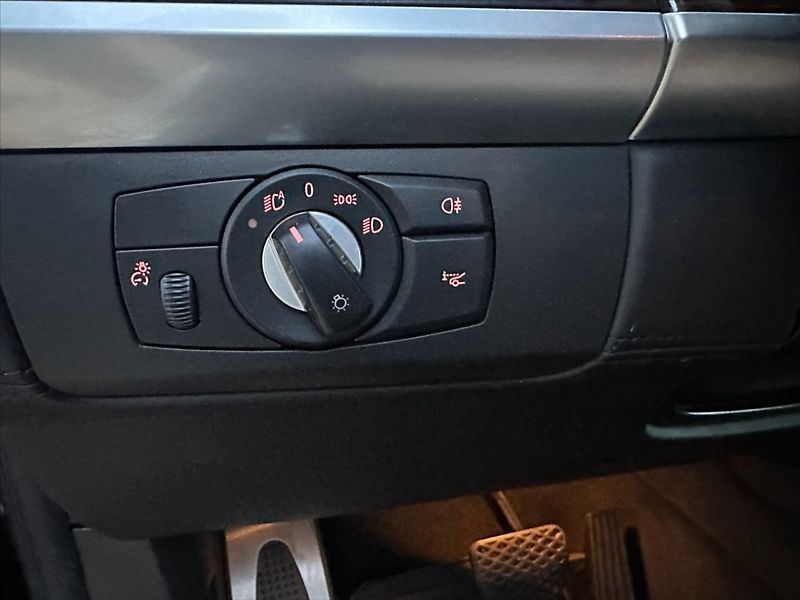 BMW X6 3,0 M50D X Drive 280kW-CZ-serv - fotka 22 z 47